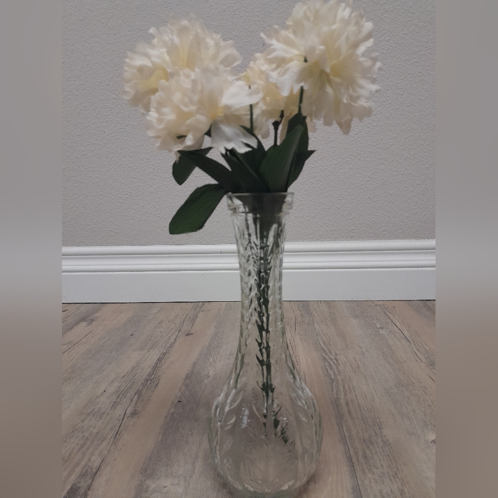 Vintage Glass Textured Maple Leaf FTD Vase  Size: 9" Unknown